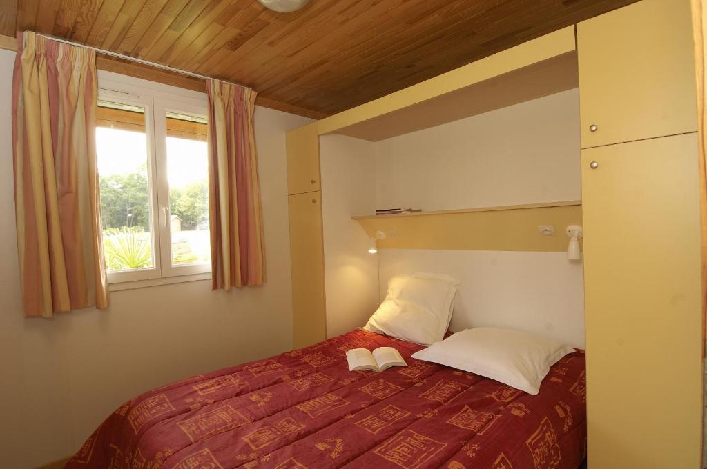 Hotel Domaine Du Roi Kysmar Villandraut Pokoj fotografie